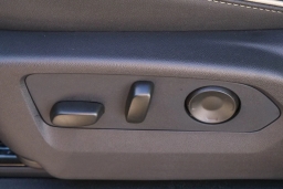 Chevrolet Suburban Premier 2WD 4dr 2026