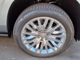 Chevrolet Suburban Premier 2WD 4dr 2026