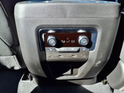 Chevrolet Suburban Premier 2WD 4dr 2026