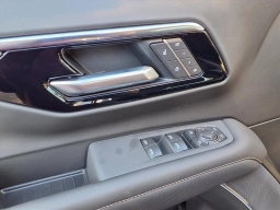 Chevrolet Suburban Premier 2WD 4dr 2026