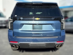 Chevrolet Suburban Premier 2WD 4dr 2026