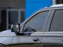 Chevrolet Suburban Premier 2WD 4dr 2026