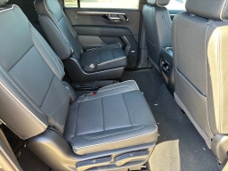 Chevrolet Suburban 2WD 4dr Premier 2026