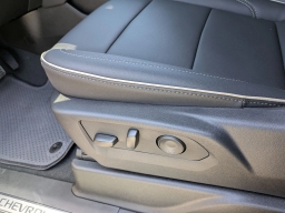 Chevrolet Tahoe Premier 2WD 4dr 2025