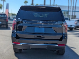 Chevrolet Suburban LS 4WD 4dr 2026