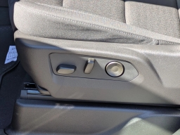 Chevrolet Suburban LS 4WD 4dr 2026