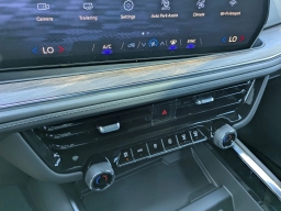 Chevrolet Suburban LS 4WD 4dr 2026