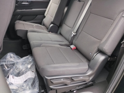 Chevrolet Suburban LS 4WD 4dr 2026