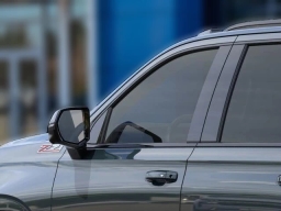 Chevrolet Suburban Z71 4WD 4dr 2026