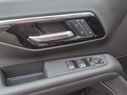 Chevrolet Suburban RST 4WD 4dr 2026