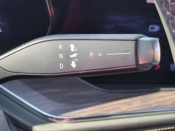 Chevrolet Suburban Premier 4WD 4dr 2026