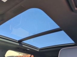 Chevrolet Suburban Premier 4WD 4dr 2026