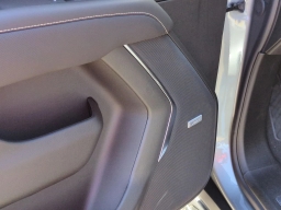 Chevrolet Suburban Premier 4WD 4dr 2026