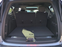 Chevrolet Suburban Premier 4WD 4dr 2026