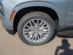 Chevrolet Suburban Premier 4WD 4dr 2026