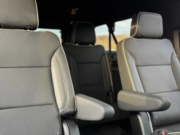 Chevrolet Suburban Premier 4WD 4dr 2026