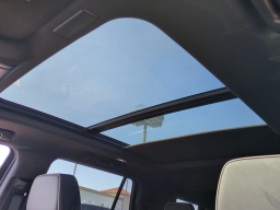 Chevrolet Tahoe Premier 4WD 4dr 2026