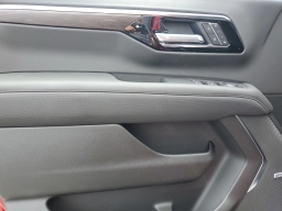 Chevrolet Tahoe Premier 4WD 4dr 2025