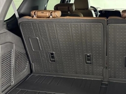 Chevrolet Tahoe High Country 4WD 4dr 2026