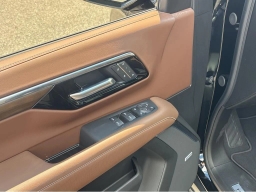 Chevrolet Tahoe High Country 4WD 4dr 2025