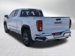 GMC Sierra 1500 SLE 4WD Double Cab 147" 2026