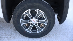 GMC Sierra 1500 SLE 4WD Double Cab 147" 2026