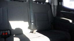 GMC Sierra 1500 SLE 4WD Crew Cab 157" 2026