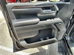 GMC Sierra 1500 Elevation 4WD Crew Cab 147" 2026