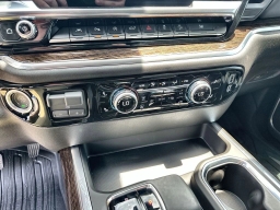 GMC Sierra 1500 Elevation 4WD Crew Cab 147" 2026