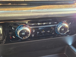 GMC Sierra 1500 Elevation 4WD Crew Cab 147" 2026