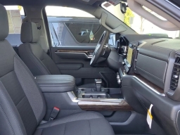 GMC Sierra 1500 Elevation 4WD Crew Cab 147" 2026