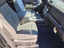 GMC Sierra 1500 SLT 4WD Crew Cab 157" 2026