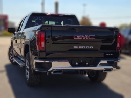 GMC Sierra 1500 SLT 4WD Crew Cab 157" 2026
