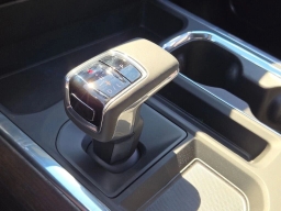 GMC Sierra 1500 SLT 4WD Crew Cab 157" 2026