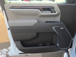 GMC Sierra 1500 SLT 4WD Crew Cab 147" 2025