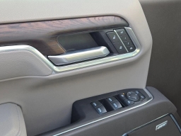 GMC Sierra 1500 SLT 4WD Crew Cab 147" 2025