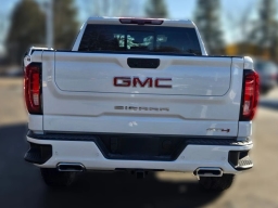 GMC Sierra 1500 AT4 4WD Crew Cab 147" 2026