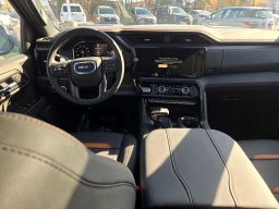 GMC Sierra 1500 AT4 4WD Crew Cab 147" 2026