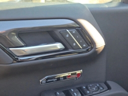 GMC Sierra 1500 AT4 4WD Crew Cab 147" 2026