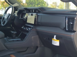 GMC Sierra 1500 AT4 4WD Crew Cab 147" 2025