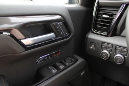 GMC Sierra 1500 AT4 4WD Crew Cab 147" 2026