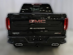 GMC Sierra 1500 AT4 4WD Crew Cab 147" 2026