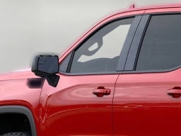 GMC Sierra 1500 AT4 4WD Crew Cab 147" 2026