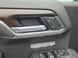 GMC Sierra 1500 Denali 4WD Crew Cab 157" 2026