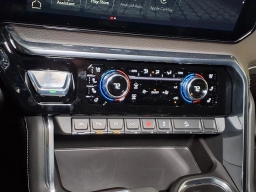 GMC Sierra 1500 Denali 4WD Crew Cab 157" 2026