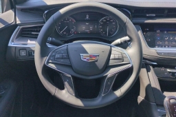 Cadillac XT5 FWD Luxury 4dr 2026