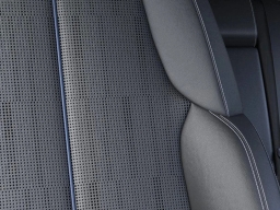 Cadillac LYRIQ Luxury 4dr 2026