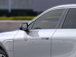 Cadillac LYRIQ Luxury 4dr 2026