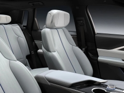 Cadillac LYRIQ Luxury 4dr 2026