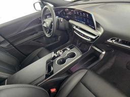 Cadillac LYRIQ Luxury 4dr 2026